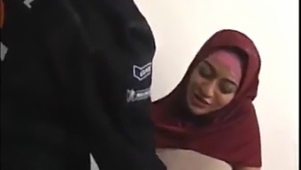 Arab Mom'S Sexual Encounter Captured On Camera