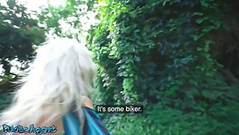 Hardcore Face Fucking And Cumshot In Public Park With Blonde Milf
